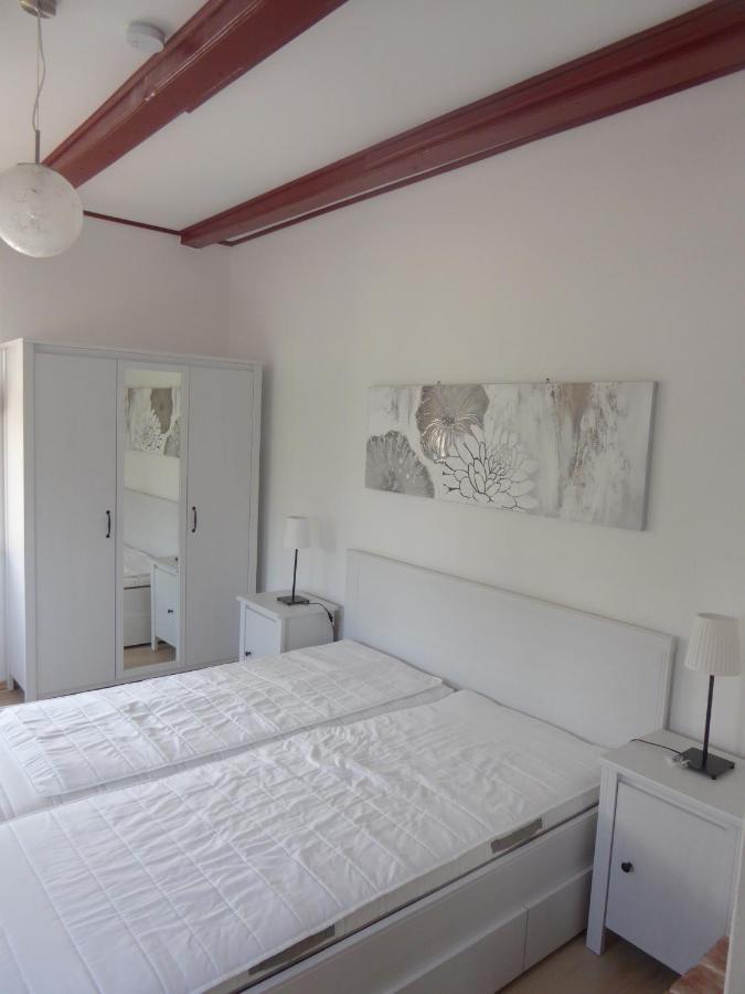 Ferienwohnung Elise Im Gulfhof Am Kanal Grossefehn Exterior foto